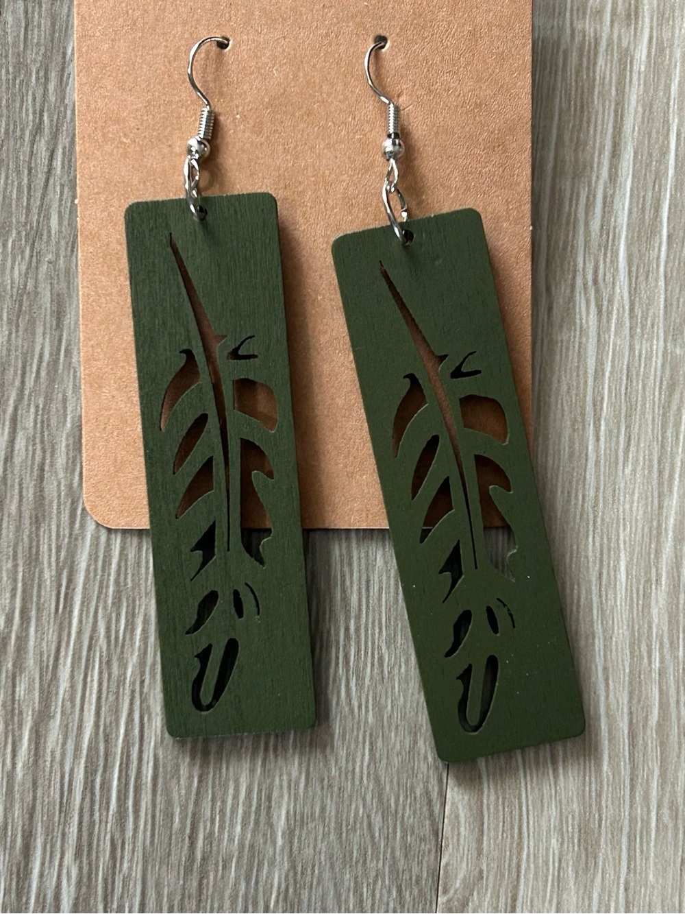 Wooden Feather Cutout Rectangular Drop Earrings - Dark Green